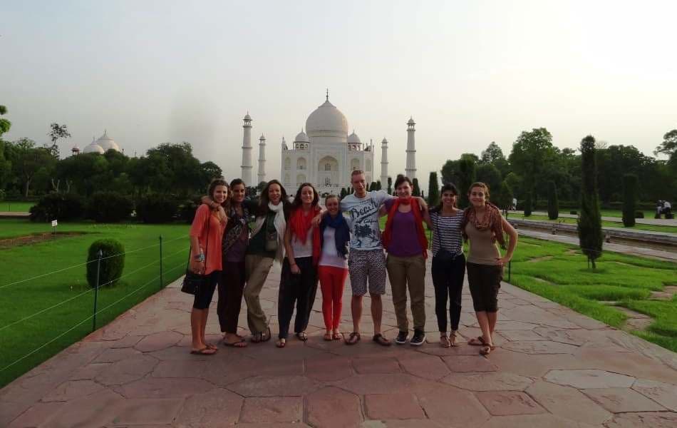 Volunteer and India Expedition Program